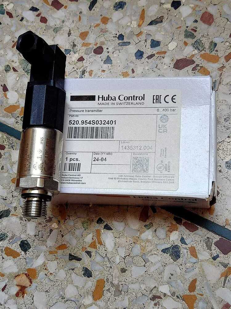 Huba Pressure Transmitter Model 520.954S032401 RANGE 0-400 BAR