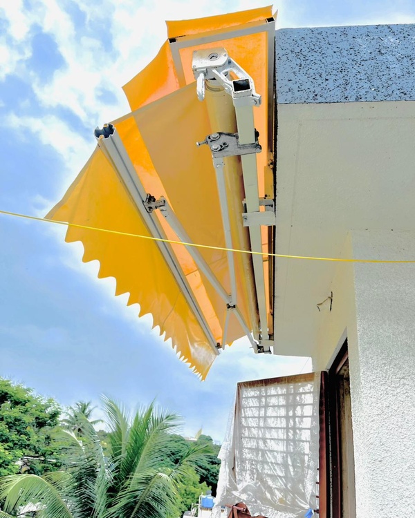 Openable Awnings For Shop