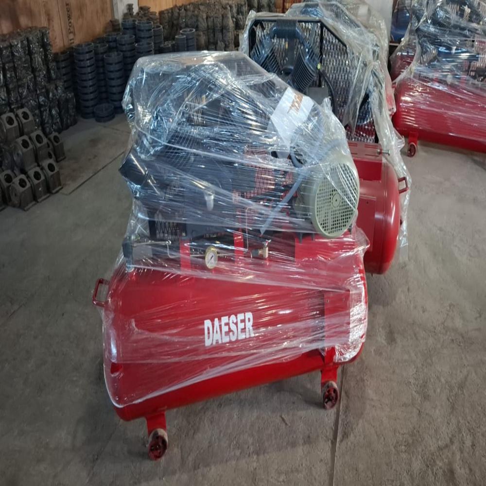 Piston Type Air Compressor - Color: Red