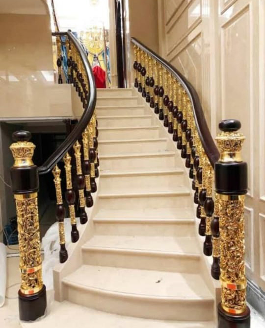 Designer Wooden Staircase Railing