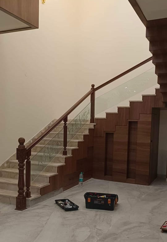 Wooden Glass Staircase Railing