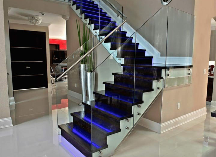 Luxury Staircase Glass Railing