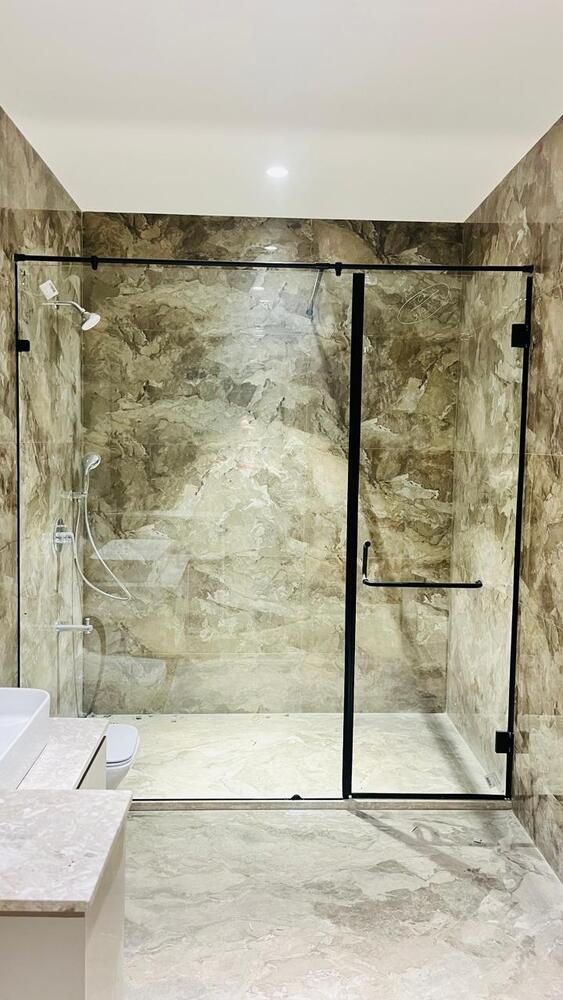 Bathroom Shower Glass Partition