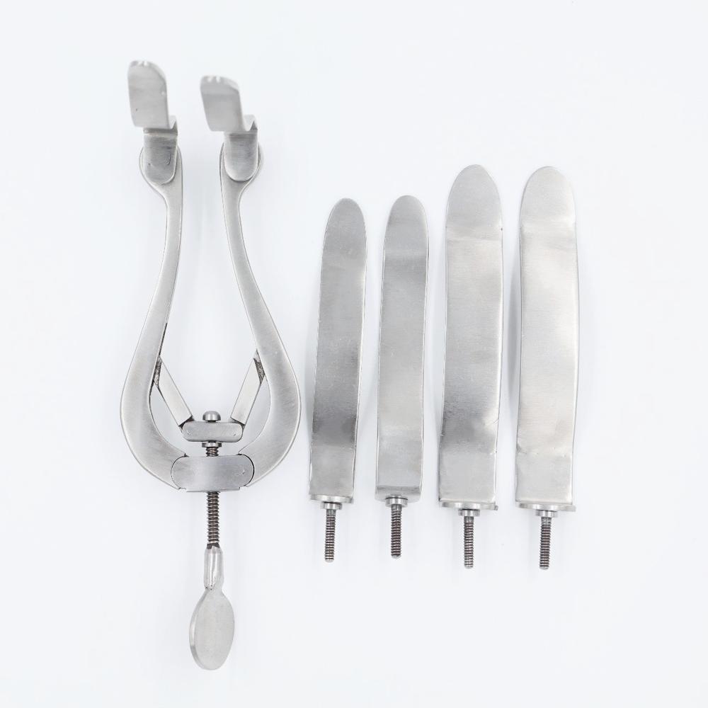 Park Anal Retractor - Feature: Self Retaining Design