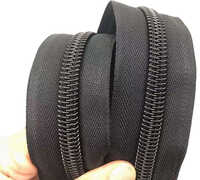 Black Nylon Zipper Roll - Feature: Lightweight
