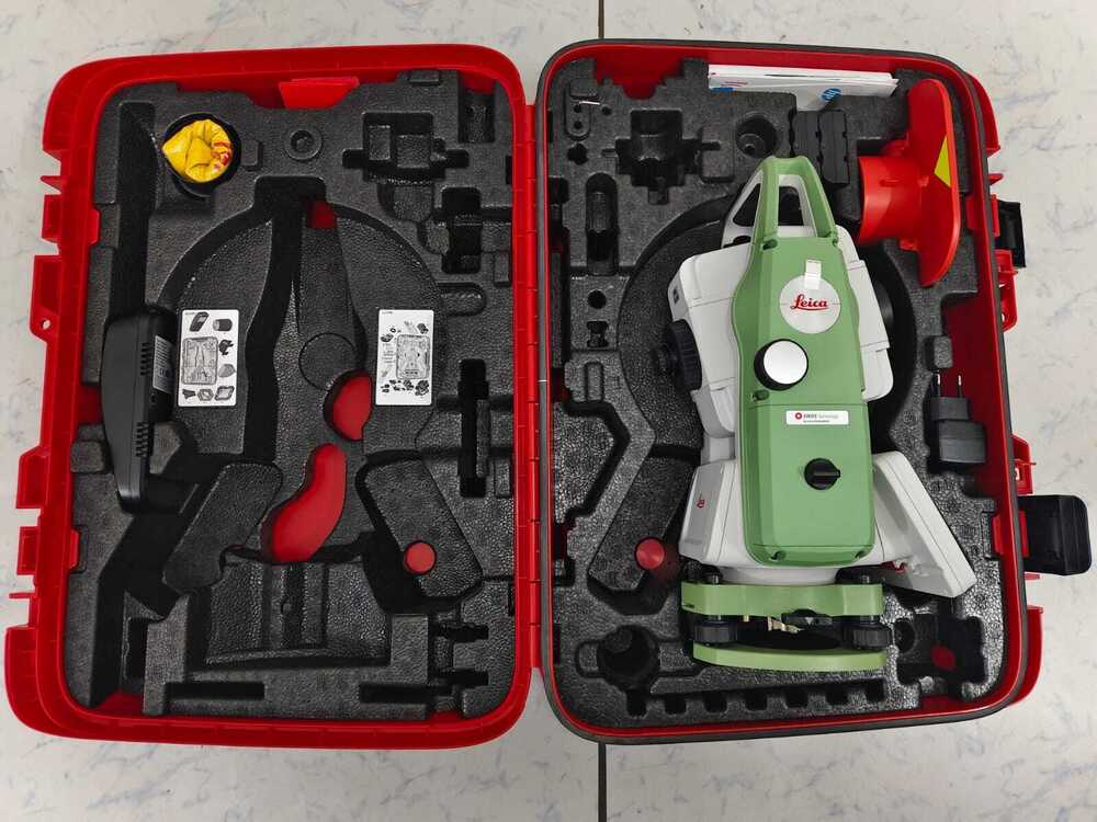 Leica Total Station