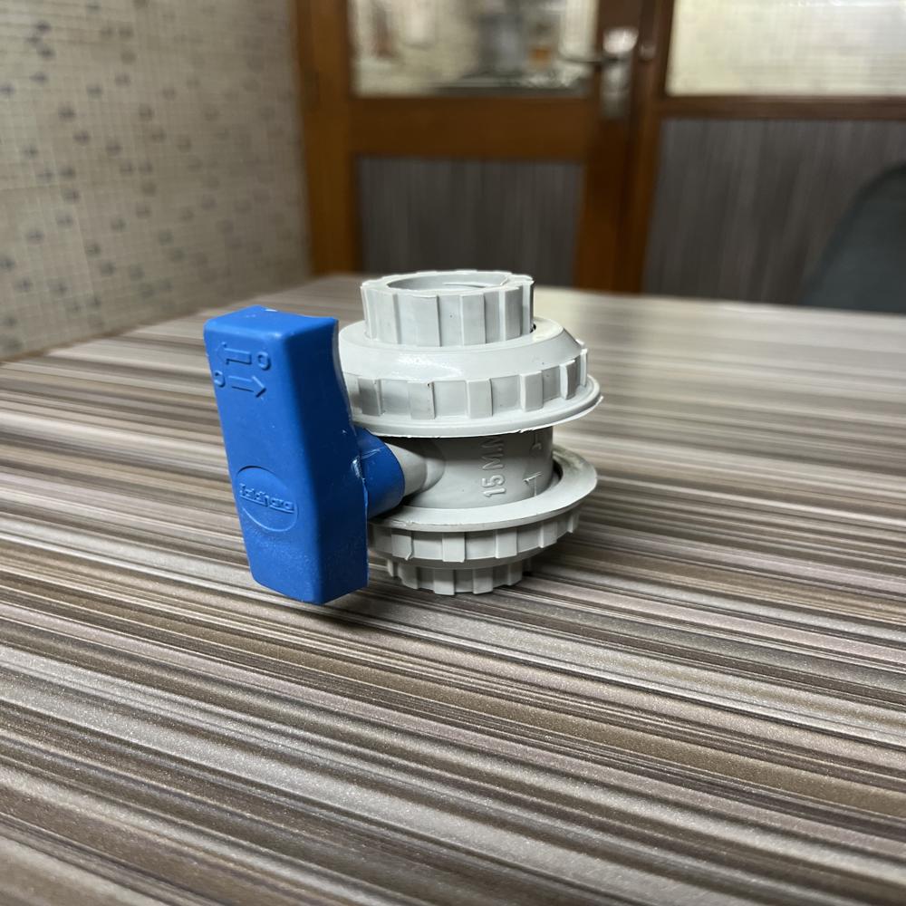 Plastic Union Ball Valve Threaded - Color: Gray