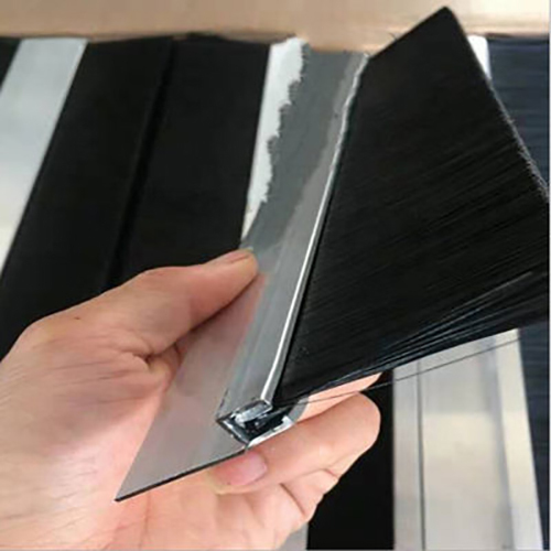 Nylon Strip Brush - Bristle Color: Black