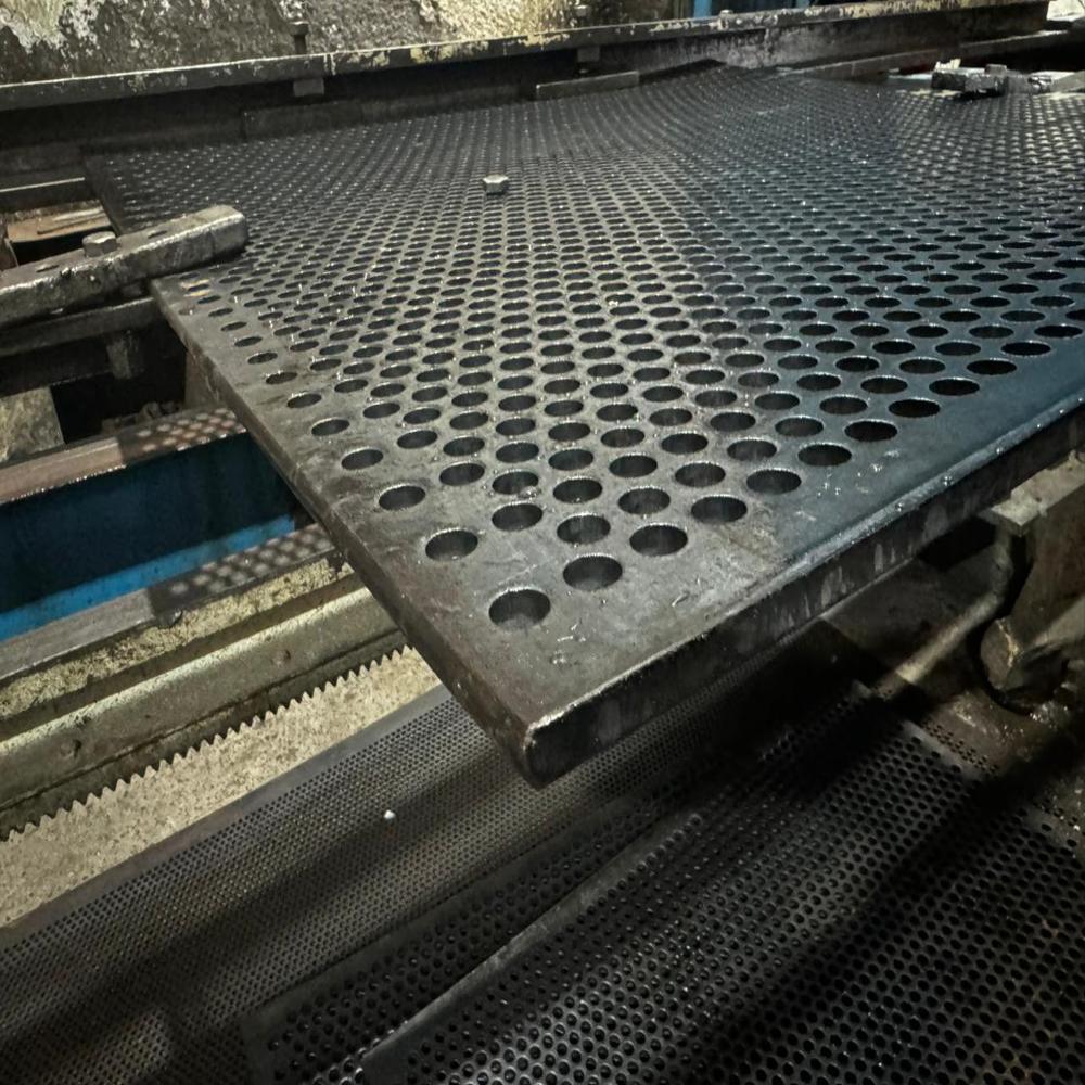 Round Hole Perforated Sheet - Color: Silver