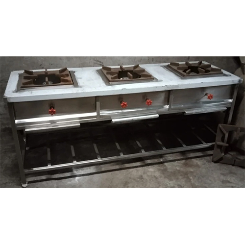 3 Burner Gas Range - Application: Hotel