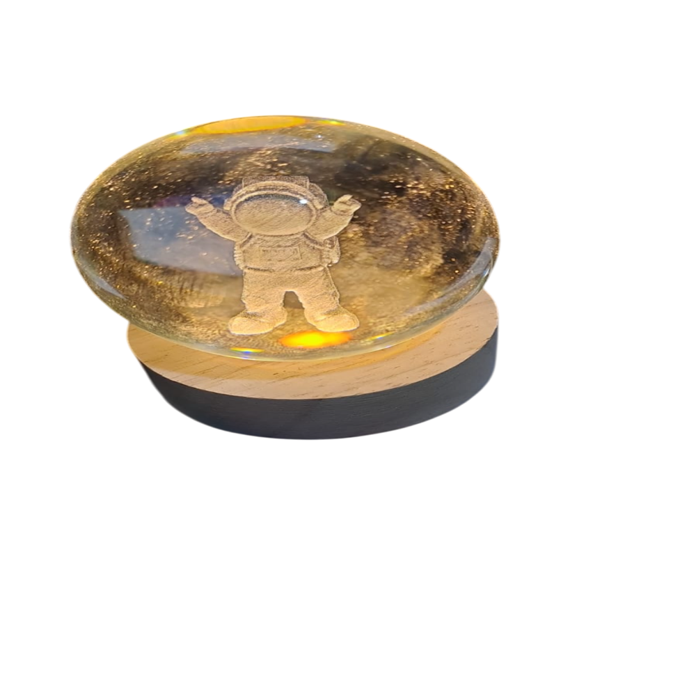 Crystal Ball Lamp Astraunaut