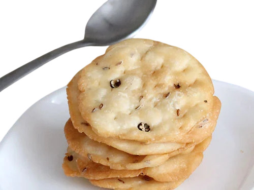 Marwadi Crispy Puri - Feature: Ready To Eat