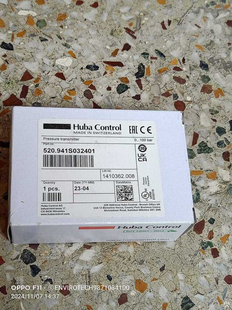 Huba Pressure Transmitter Model 520.914S032401W RANGE 0-1 BAR OUTPUT 4-20mA