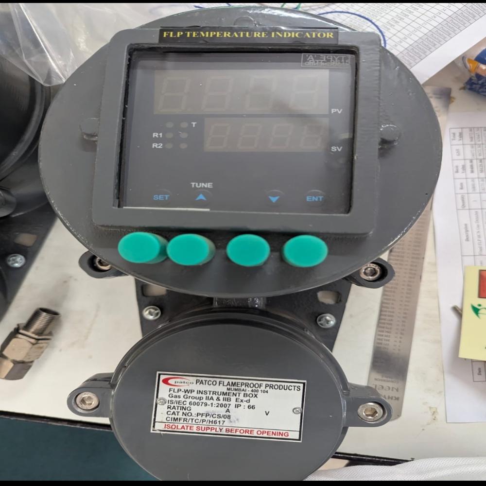 FLAMEPROOF TEMPERATURE CONTROLLER 96 X 96MM GLASS WINDOW