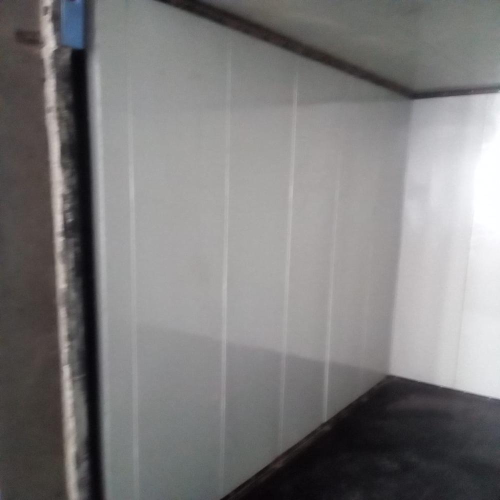 Industrial Goods Lift