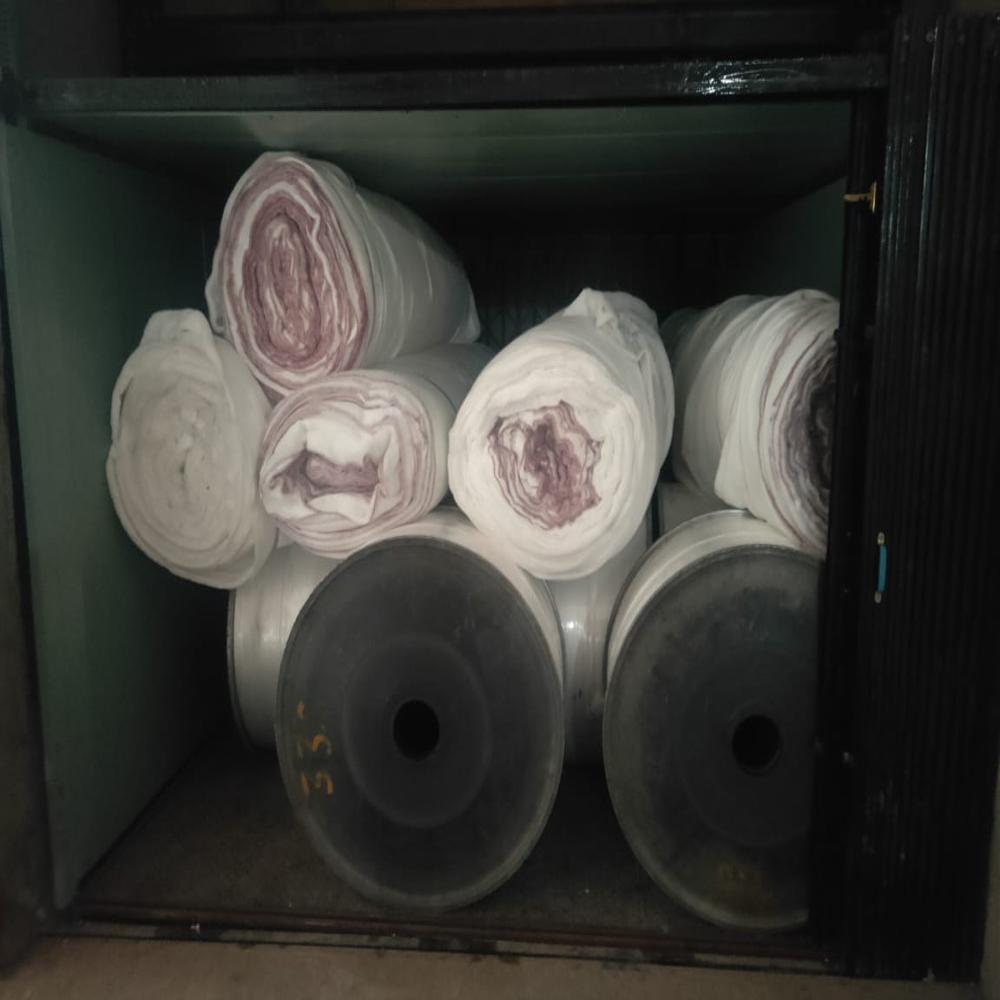 RACHNA FRIEGHT ELEVATOR