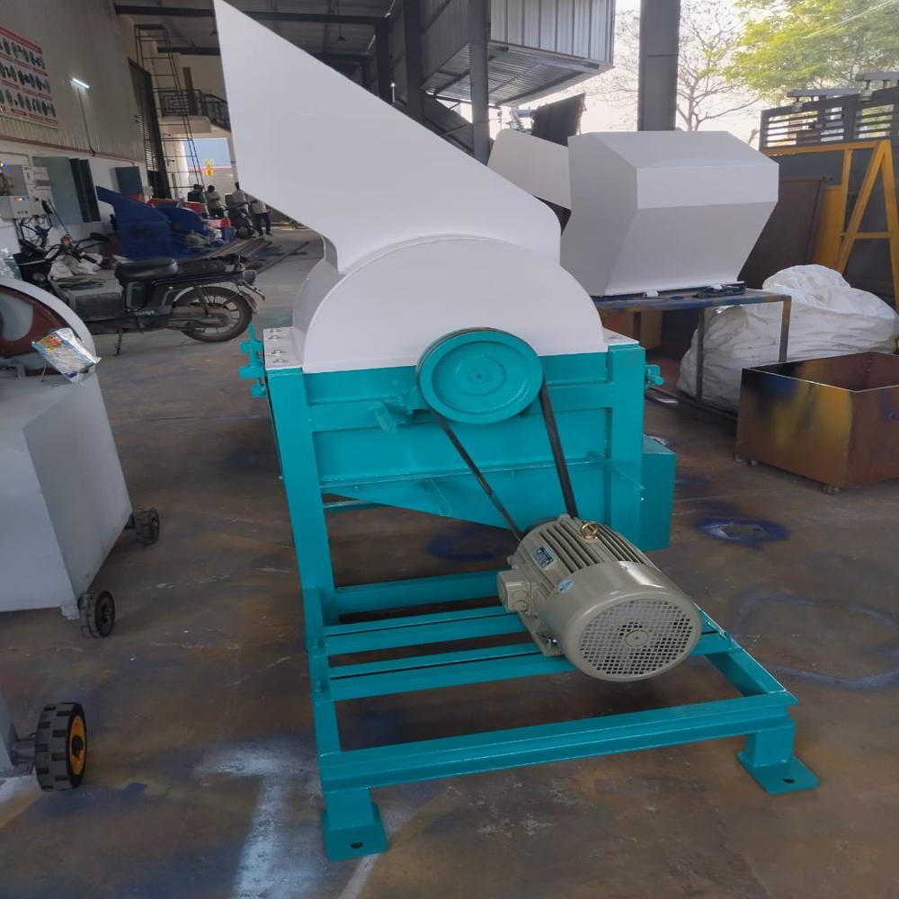 Glass bottle shredder