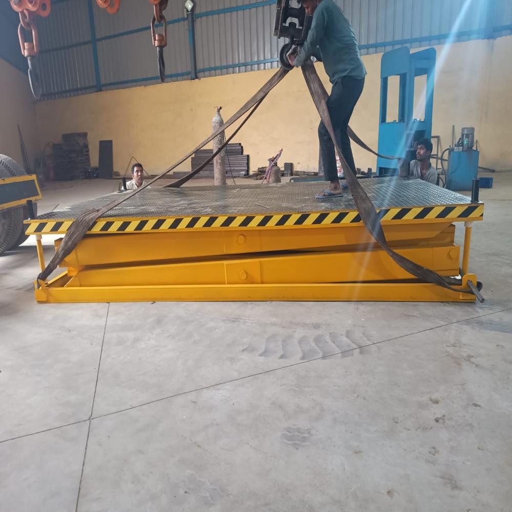 HYDRAULIC CAR SCISSOR LIFT