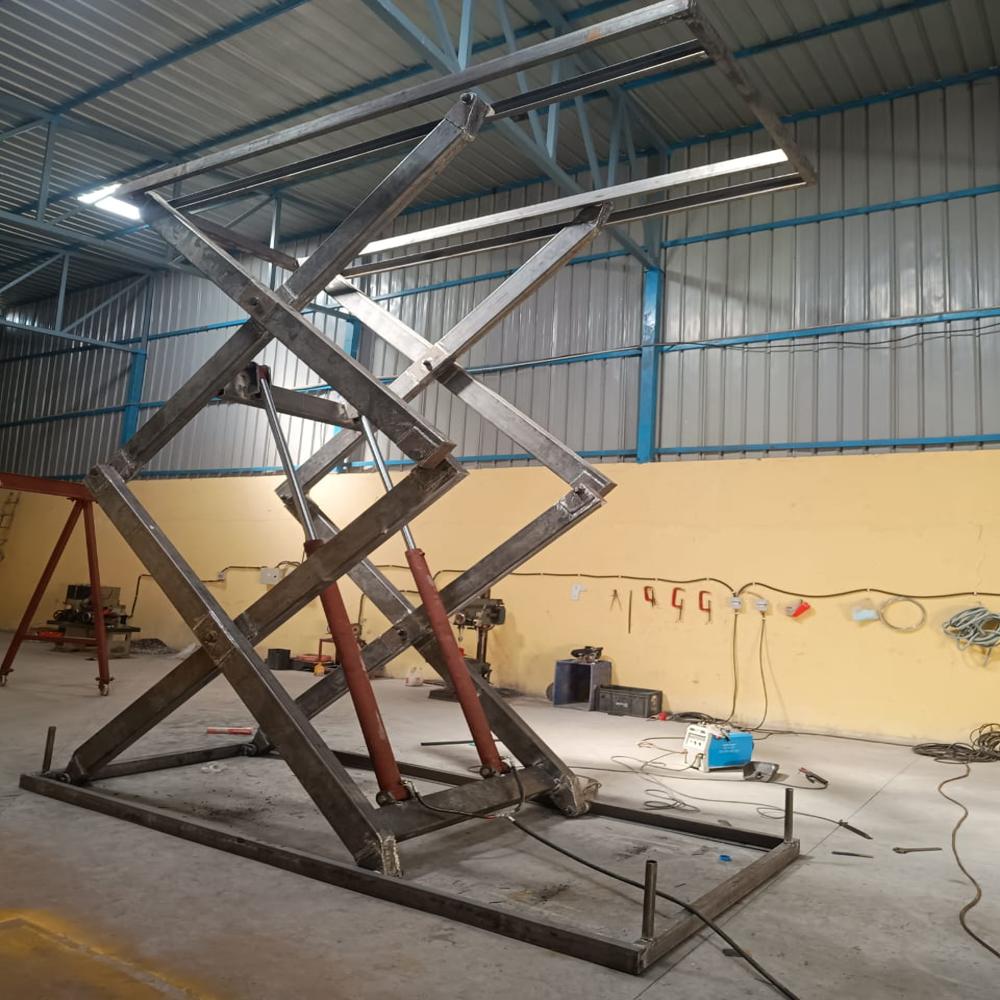 PIT MOUNTED SCISSOR LIFT