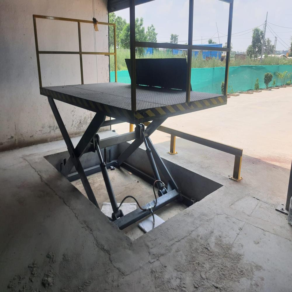 ELECTRIC SCISSOR LIFT - HEAVY DUTY