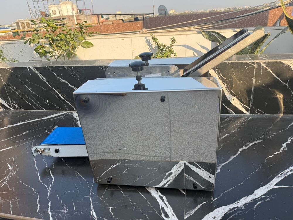 SS Automatic Momo Sheeter Machine