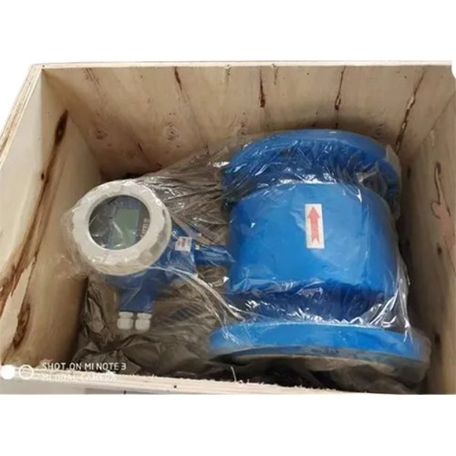 Digital Electromagnetic Flow Meter - Color: Grey