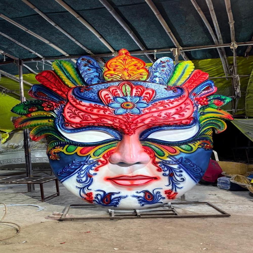 Big Face Mask Fiber Statue