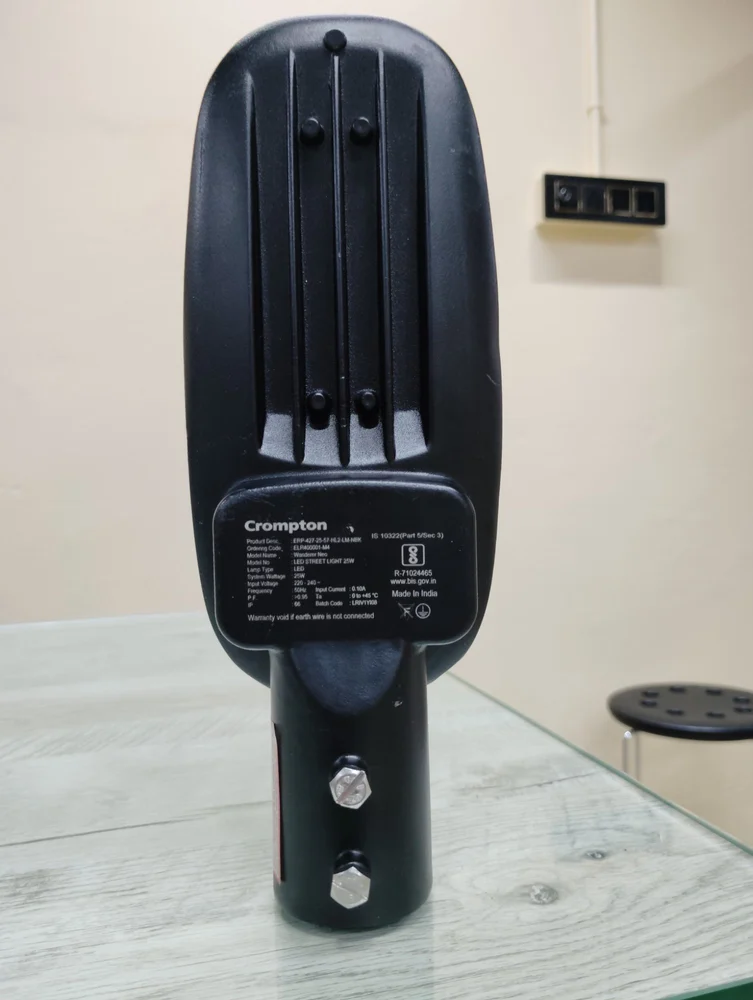 Crompton 25W Street Light Wanderer Neo ERP-427-25-57-HL2-LM-NBK