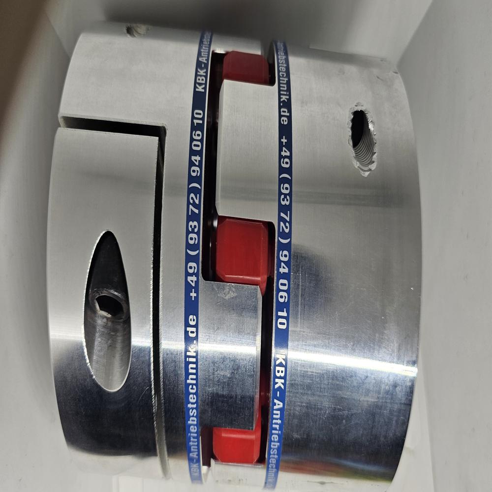 Servo Insert Couplings - Color: Red