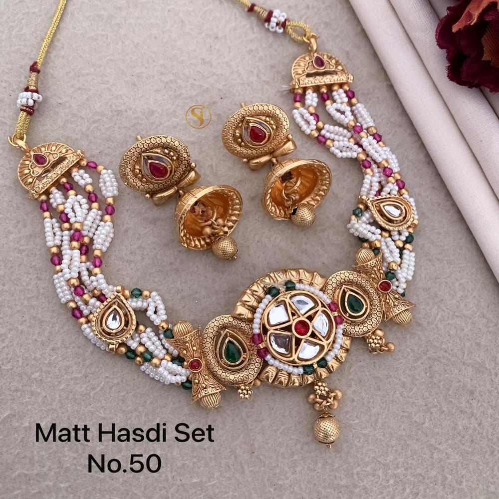 matte hasdi necklace