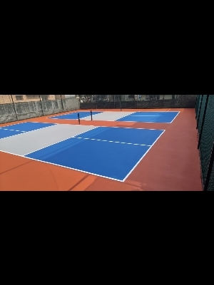 Acrylic synthetic pickleball court