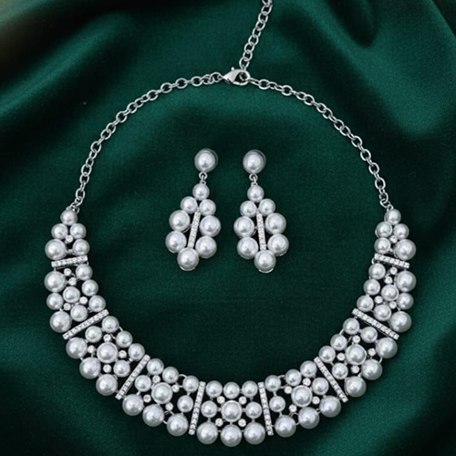 Artificial Necklaces