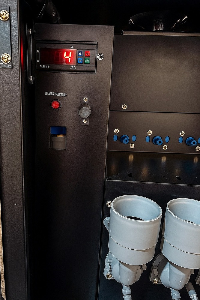 Hot and Cold Tea and Coffee Vending Machine - 4 Option