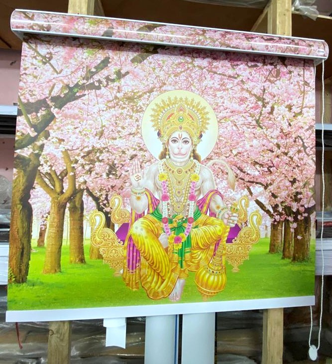 CUSTOMIZED ROLLER BLIND