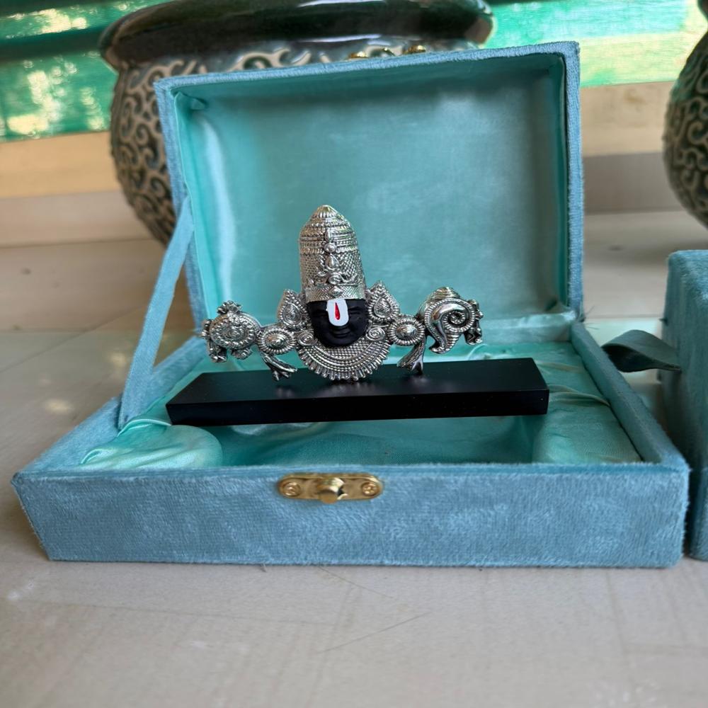 Balaji mukham on wooden plate stand with box