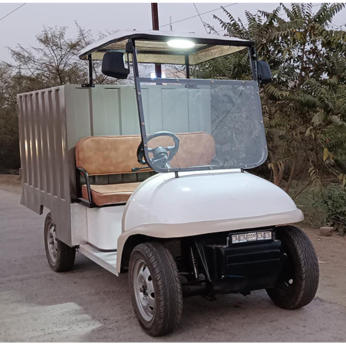 Loaded Golf Kart - Battery Capacity: 105 Ampere-hour (Ah)