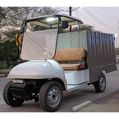 Loaded Golf Kart - Battery Capacity: 105 Ampere-hour (Ah)