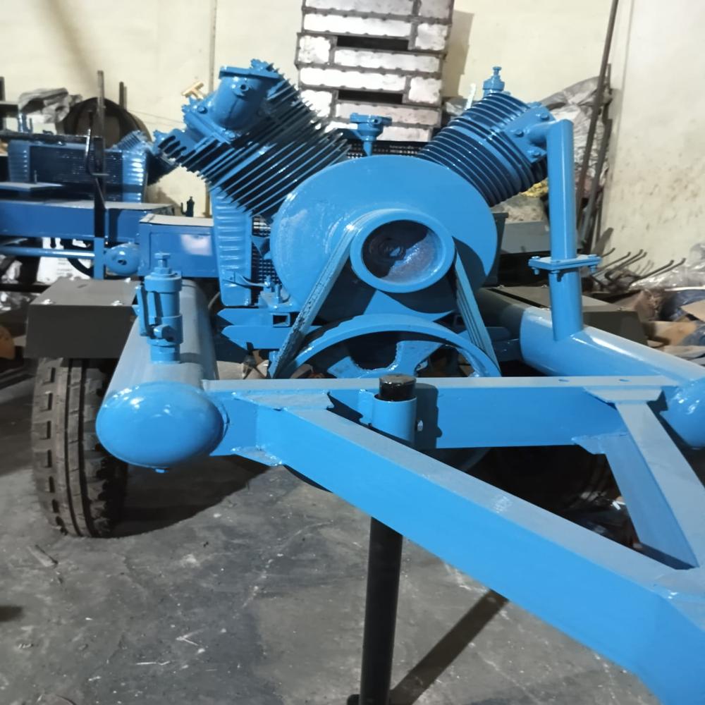 Tractor mounted trolley compressor