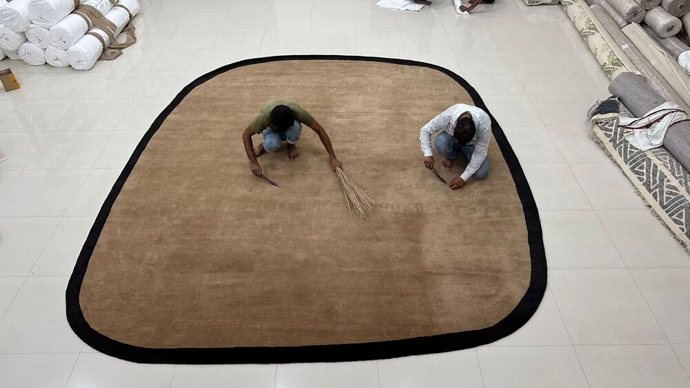 Pure Wool Himalayan Indo-Tibetan Carpet - Design: Modern