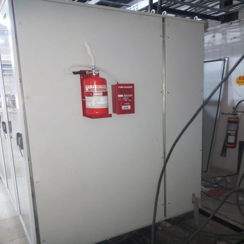 Auto Fire Extinguishing System - Ul Approved Material, 1.1x1.1x1.1 Meter, Red Color | Gas Suppression System, 12-month Warranty, Alarm Included, 1-150 Kilograms Weight, Operates Up To 100 Celsius