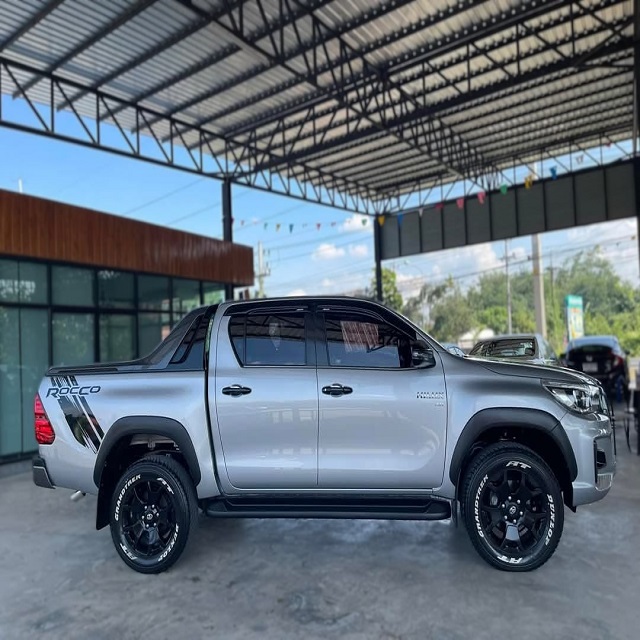 2022 for Toyotas Hiluxs Pickups RHD Full Option Very Clean and Perfect Condition-Seasonal Sale on Used Cars