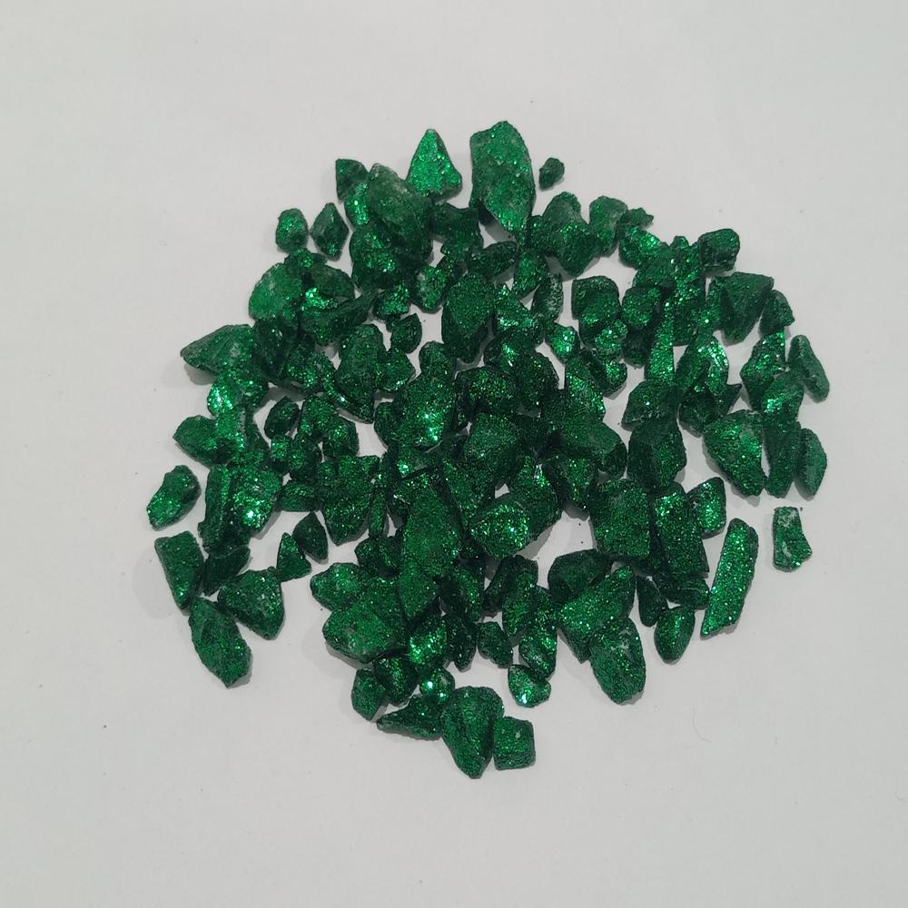 Green Color Coated Glass Chips / Colored Glass Chips 3-6 Mm - Hardness: Rigid