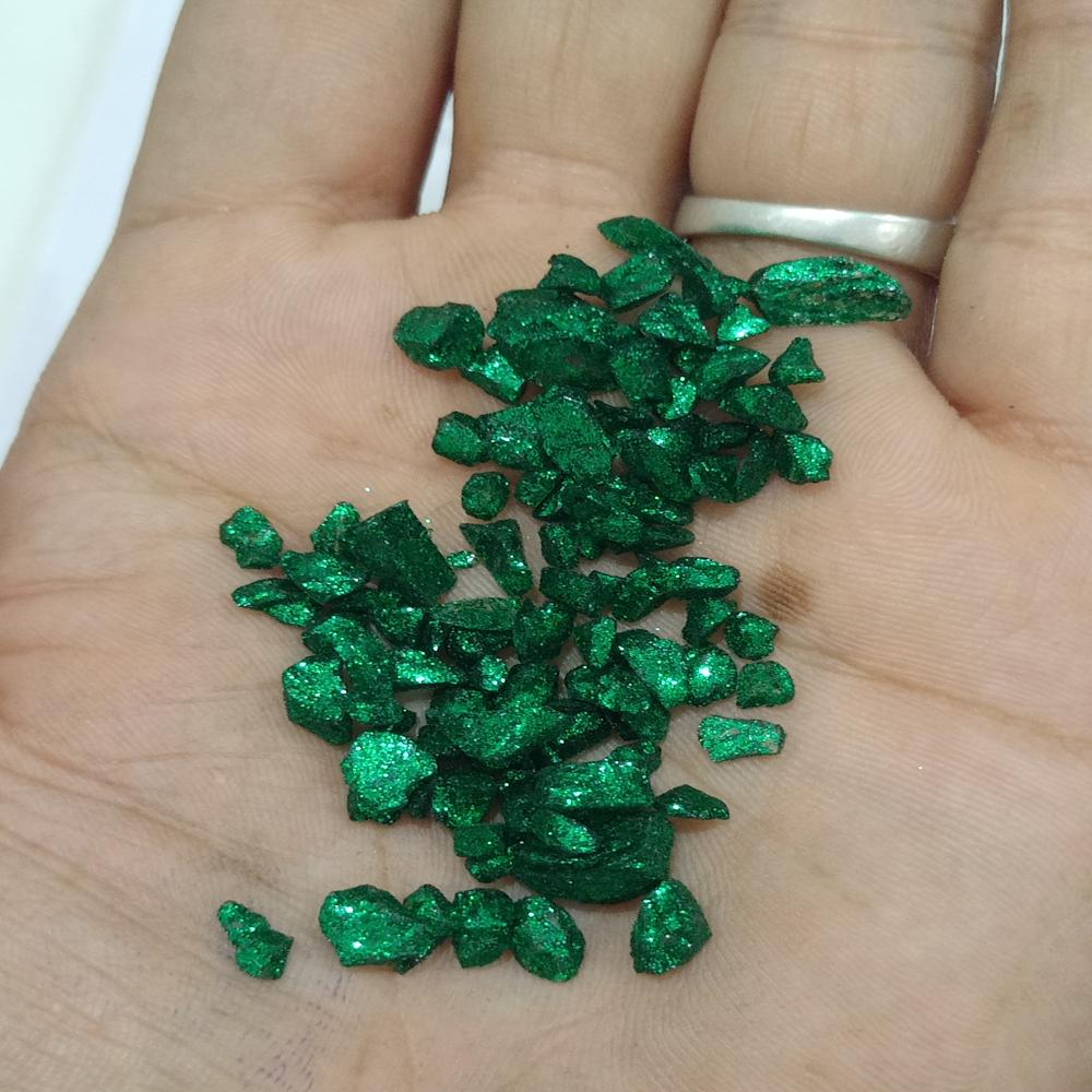 Green color coated glass chips / colored glass chips 3-6 mm