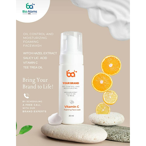 Vitamin C Foaming Face Wash - Attributes: Smudge Proof