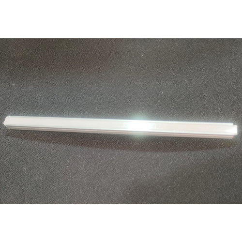 Profile Light - Color: White