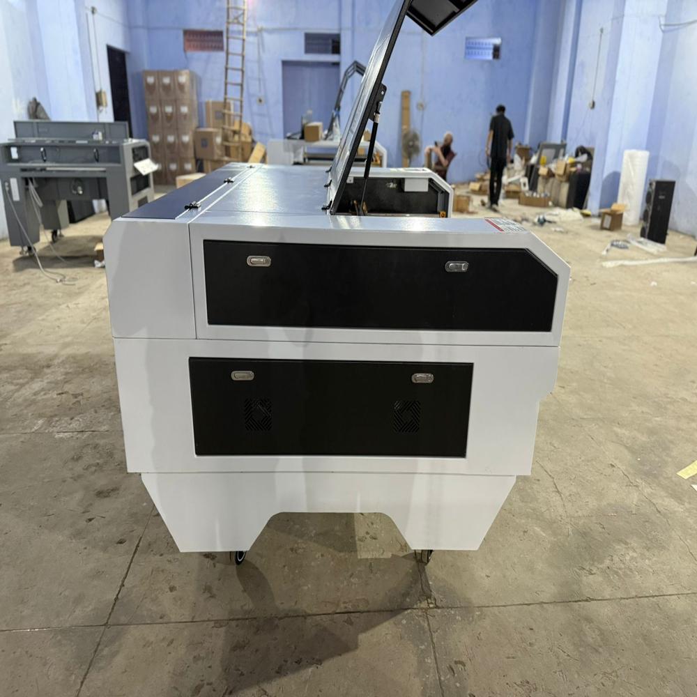 Co2 Laser Cutting Machine - Automatic Grade: Semi Automatic