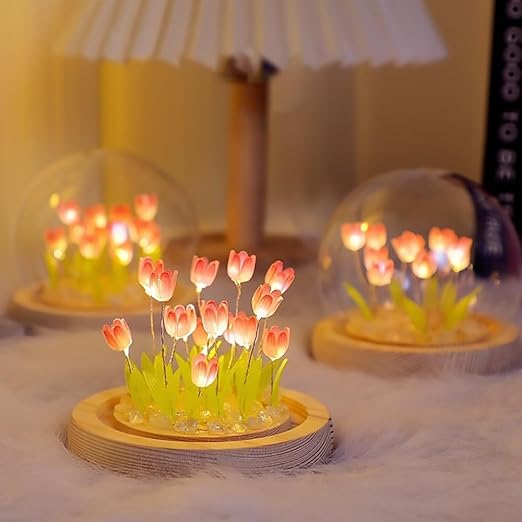 Tulip Table Lamp - Color: Transparent