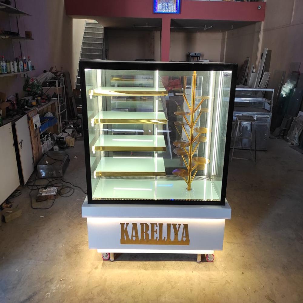 Rotating Display Counter - Color: Transparent