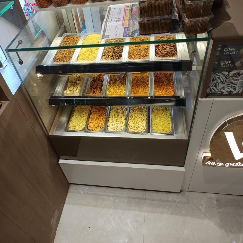 SS Namkeen Display Counter