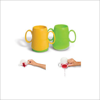 बच्चों के प्रशिक्षण कप